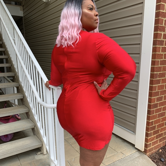 Red Dress - Picture 2 of 2